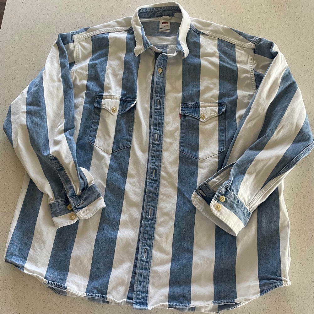 Levi's Oversized Barstow Denim Shirt